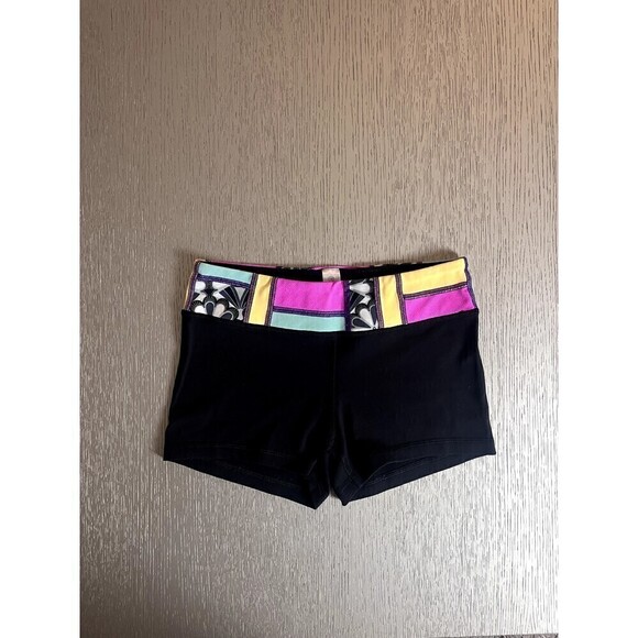 Ivivva Women's Size 12 Black Spandex Shorts Yoga Workout Active Gym Used - Picture 1 of 5